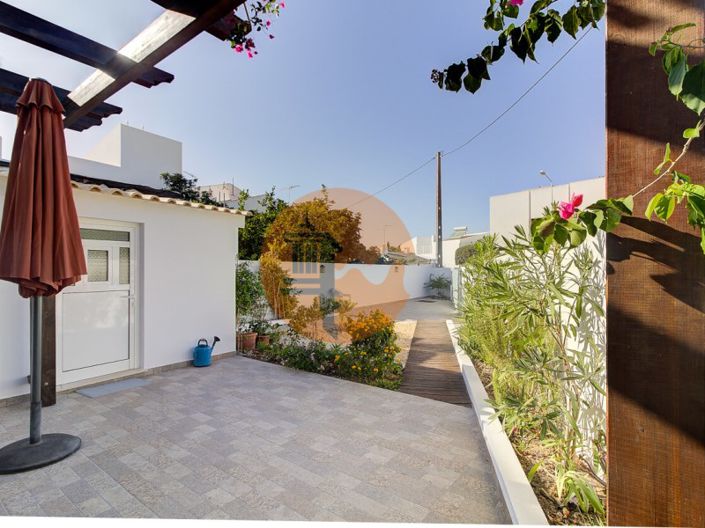 Image No.34-3 Bed House for sale