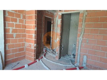 id40f1c501-0000-0500-0000-000018e585db