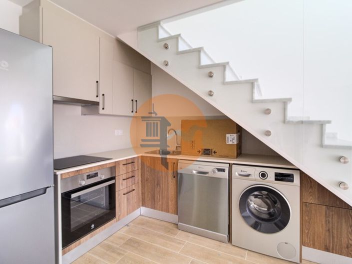 Image No.10-3 Bed Apartment for sale