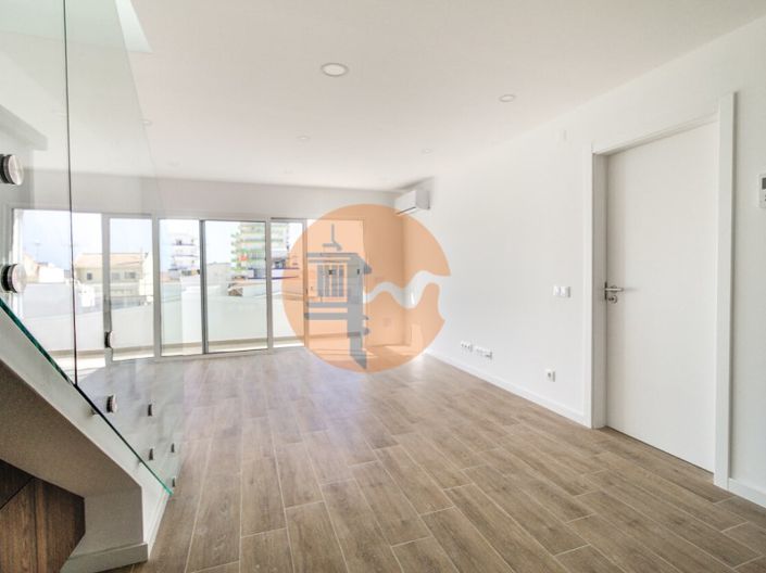 Image No.13-3 Bed Apartment for sale