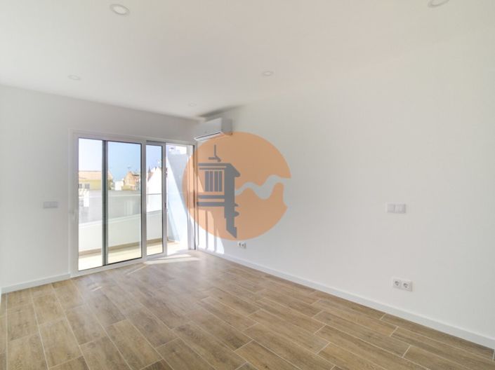 Image No.16-3 Bed Apartment for sale