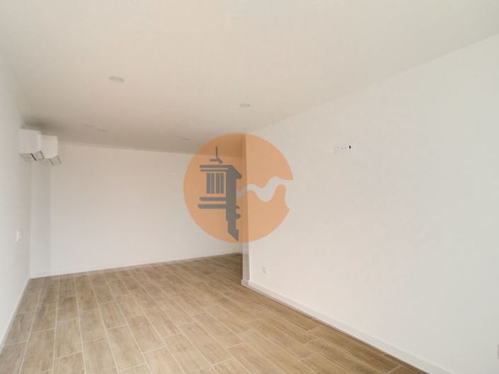 Image No.28-3 Bed Apartment for sale