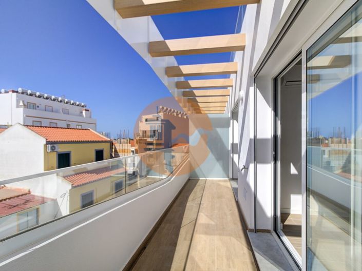 Image No.3-3 Bed Apartment for sale