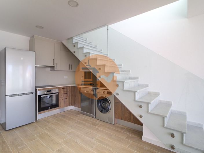 Image No.9-3 Bed Apartment for sale