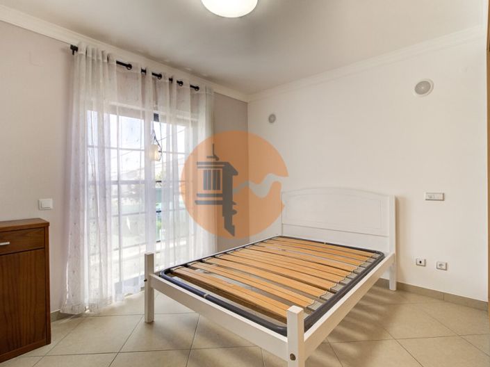 Image No.24-5 Bed House for sale