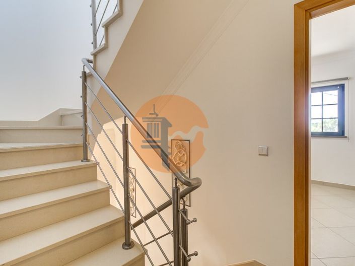 Image No.29-5 Bed House for sale