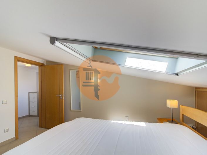 Image No.32-5 Bed House for sale