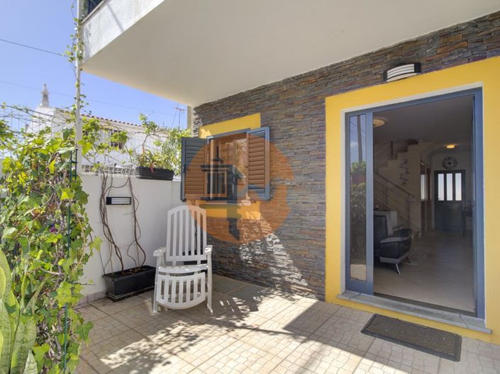 Image No.44-5 Bed House for sale