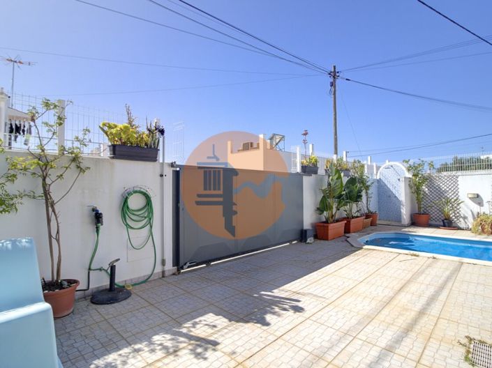 Image No.48-5 Bed House for sale