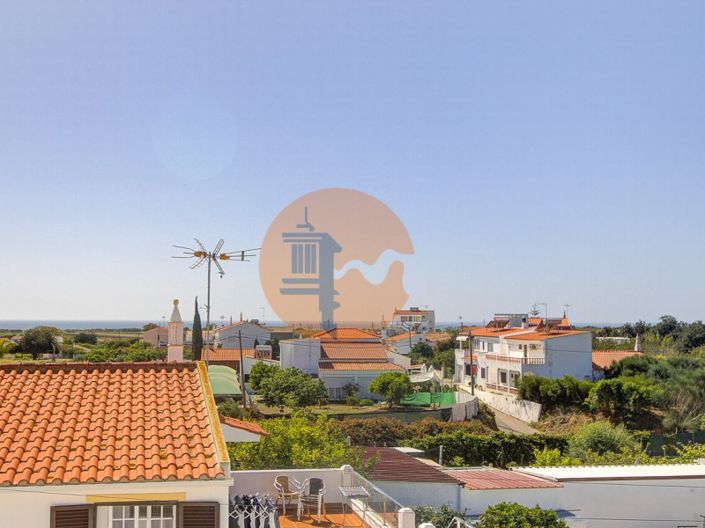 Image No.54-5 Bed House for sale