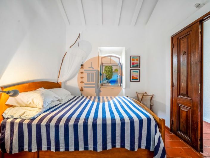 Image No.17-3 Bed House for sale