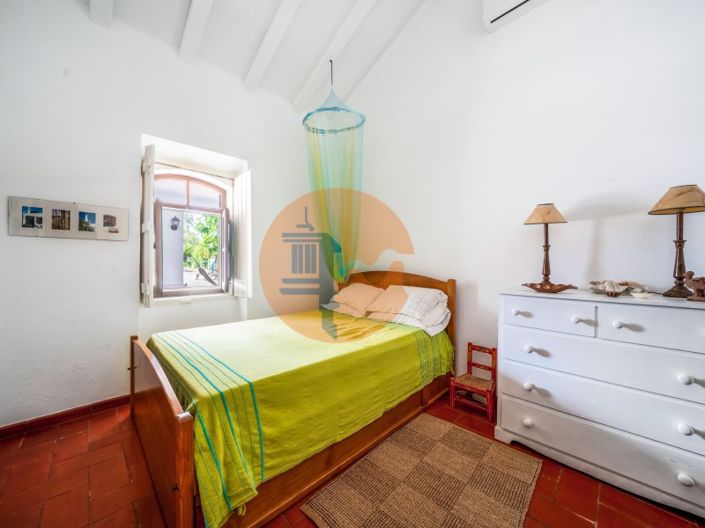 Image No.19-3 Bed House for sale