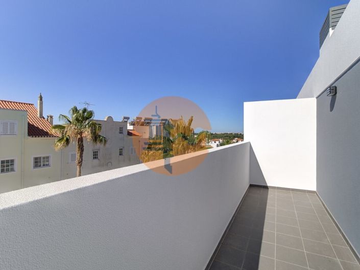 Image No.16-3 Bed Apartment for sale