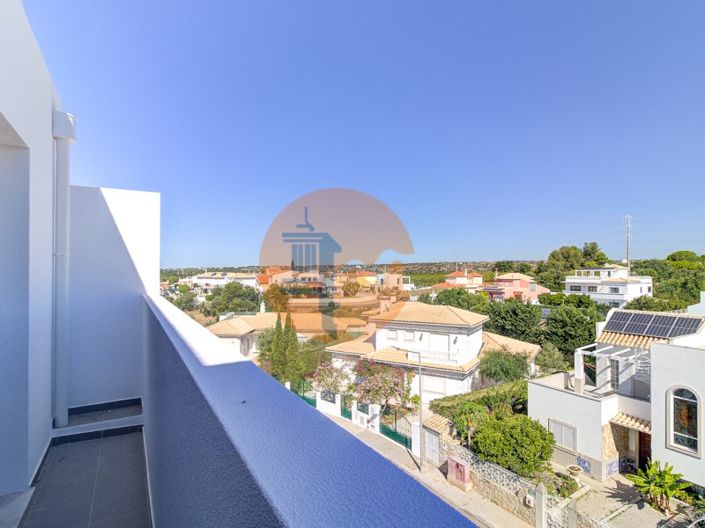 Image No.16-3 Bed Apartment for sale