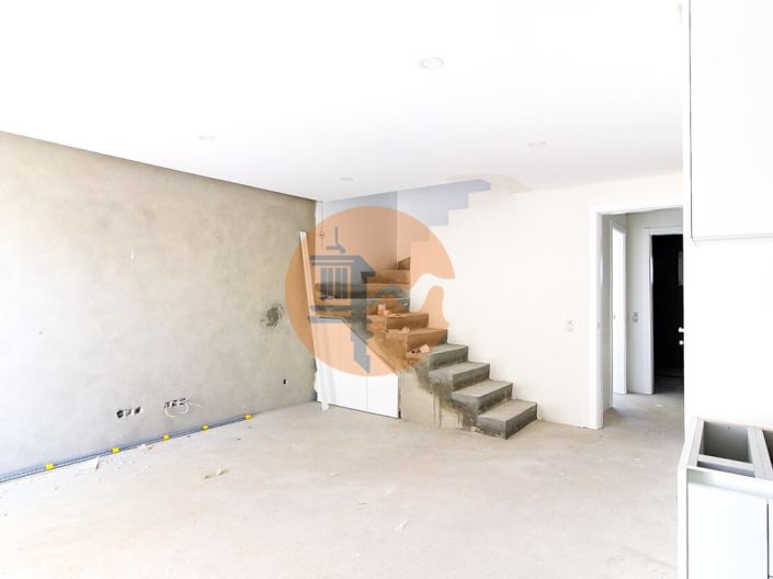 Image No.7-3 Bed Apartment for sale