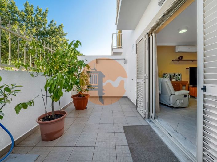 Image No.14-3 Bed House for sale