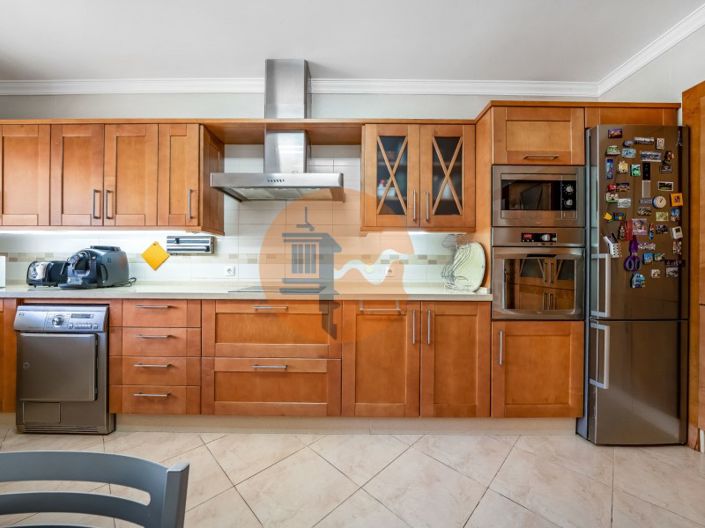 Image No.5-3 Bed House for sale