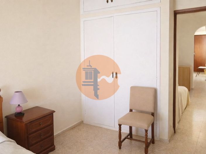 Image No.6-3 Bed House for sale