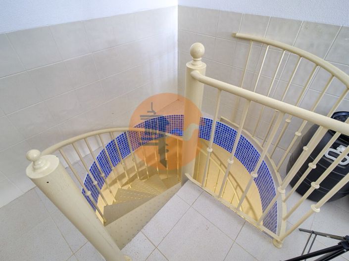 Image No.20-3 Bed House for sale