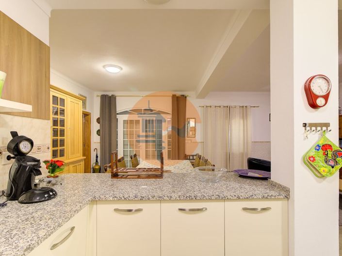 Image No.34-3 Bed House for sale