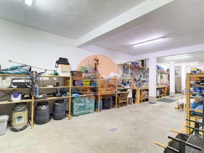 Image No.47-3 Bed House for sale