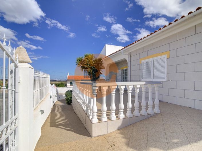 Image No.60-3 Bed House for sale