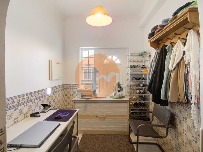 Image No.7-3 Bed House for sale