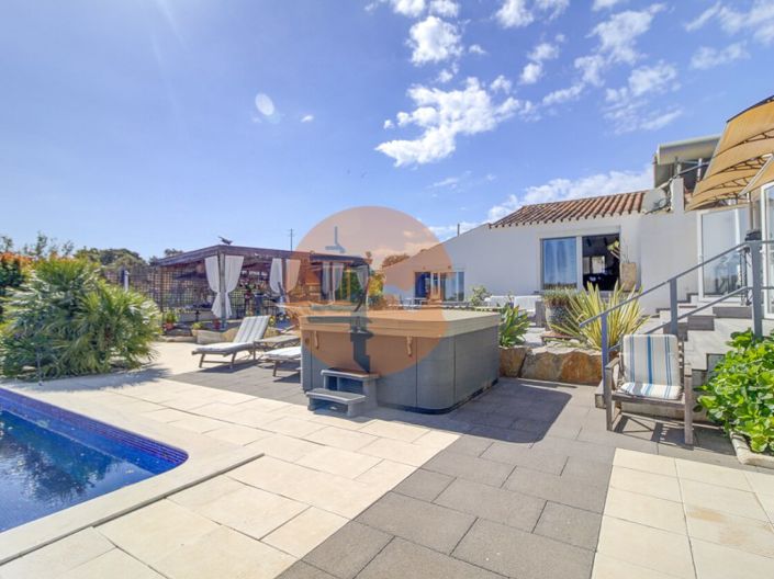 Image No.11-4 Bed House for sale