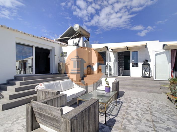 Image No.12-4 Bed House for sale