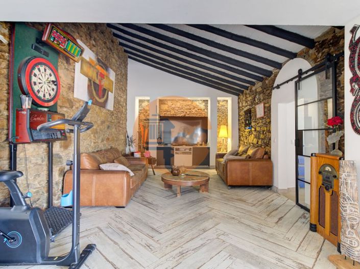 Image No.25-4 Bed House for sale