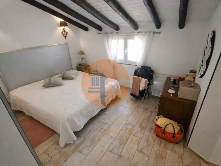 Image No.35-4 Bed House for sale