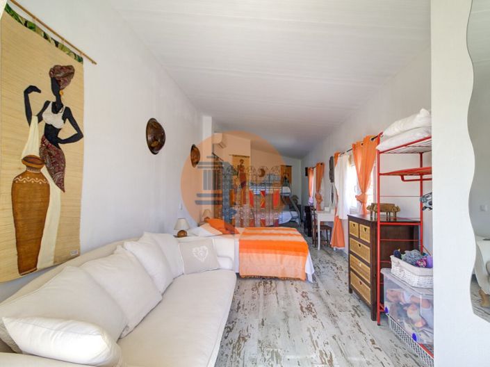 Image No.35-4 Bed House for sale