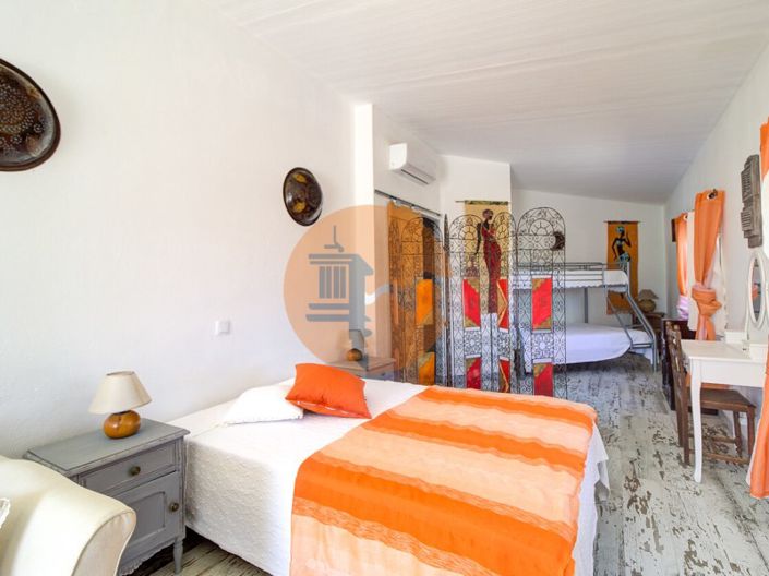 Image No.36-4 Bed House for sale