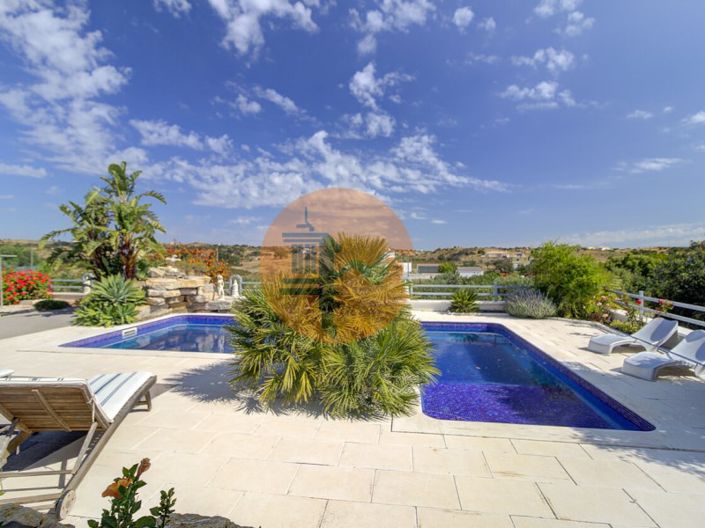 Image No.4-4 Bed House for sale