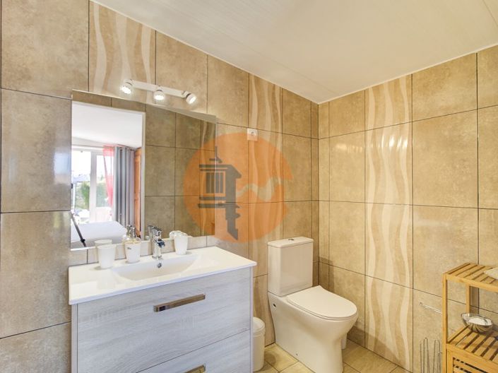 Image No.44-4 Bed House for sale