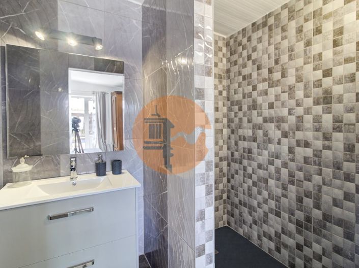 Image No.48-4 Bed House for sale