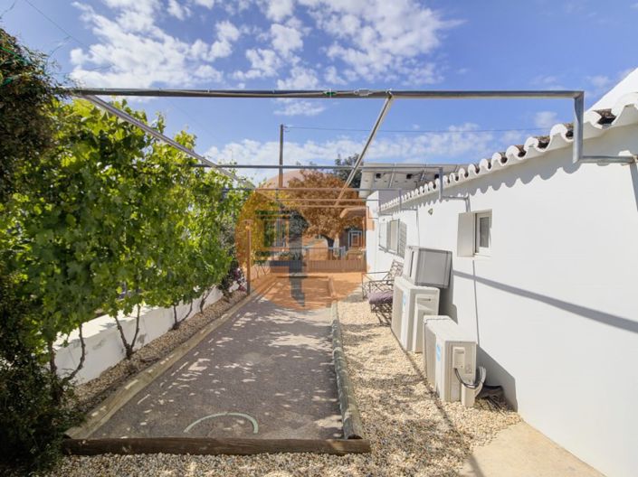 Image No.52-4 Bed House for sale