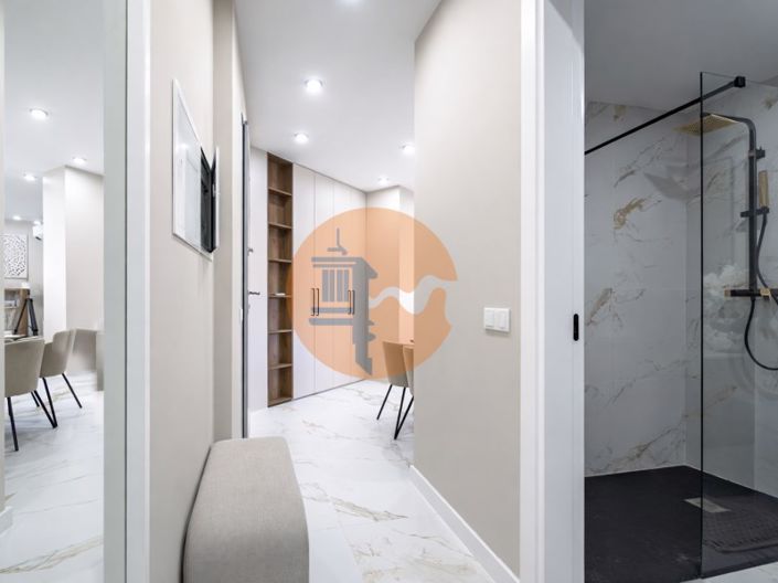 Image No.28-2 Bed Apartment for sale