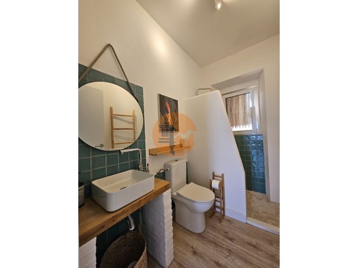 Image No.10-3 Bed House for sale