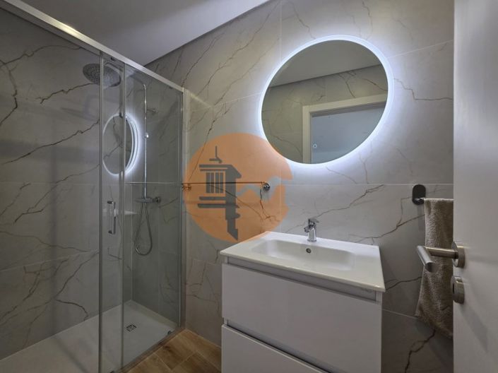 Image No.16-2 Bed Apartment for sale