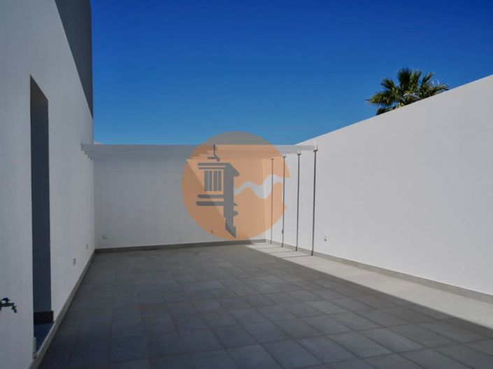 Image No.38-House for sale