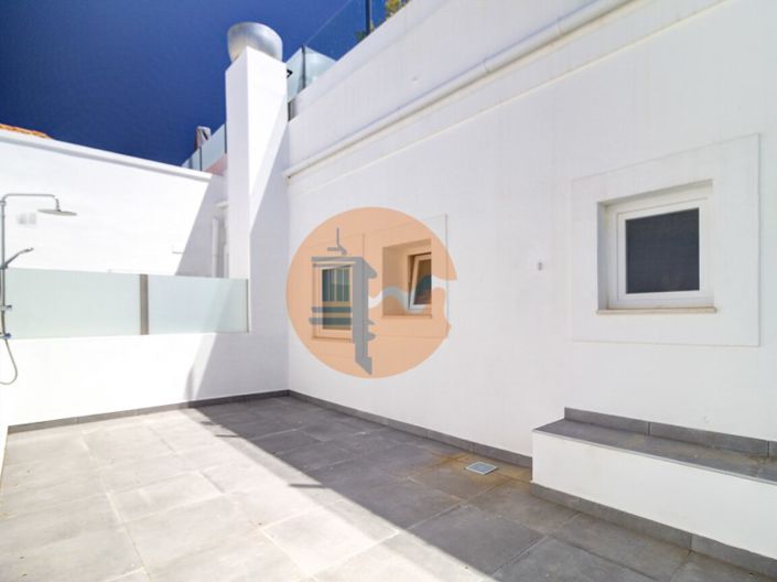 Image No.16-2 Bed Apartment for sale