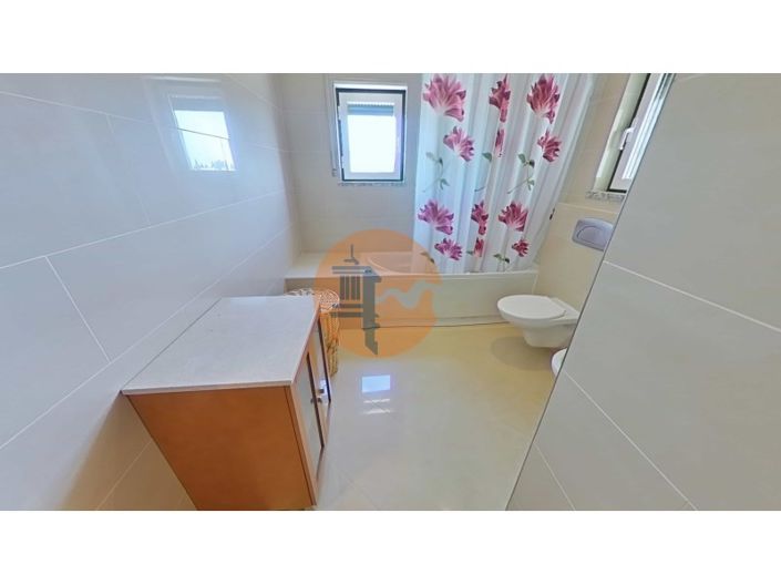 Image No.30-4 Bed Apartment for sale