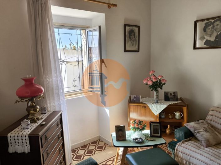 Image No.24-2 Bed House for sale