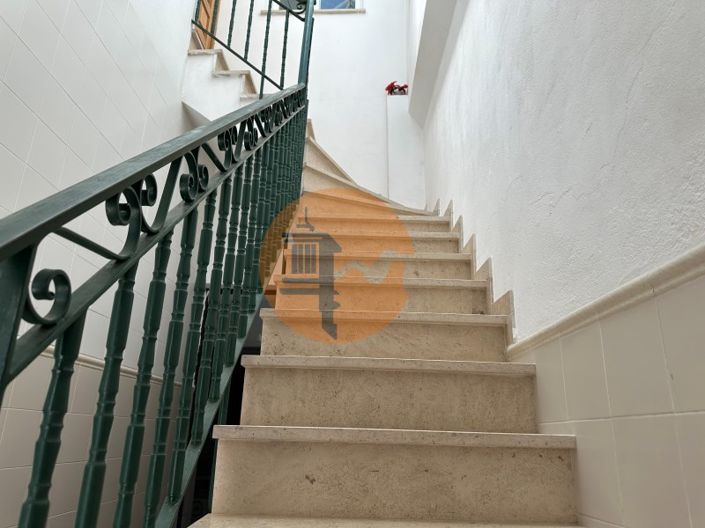 Image No.32-3 Bed House for sale