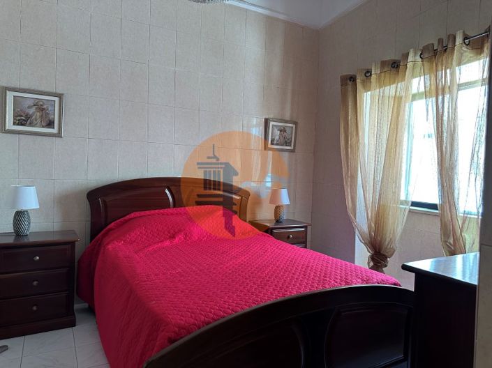 Image No.37-3 Bed House for sale
