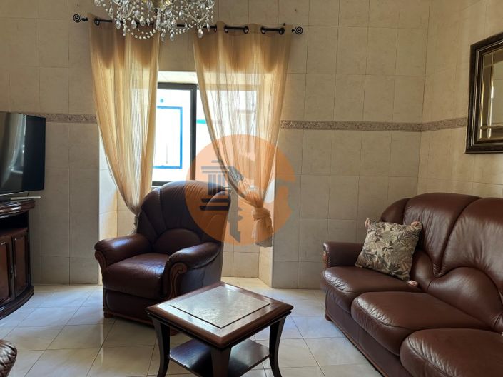 Image No.42-3 Bed House for sale