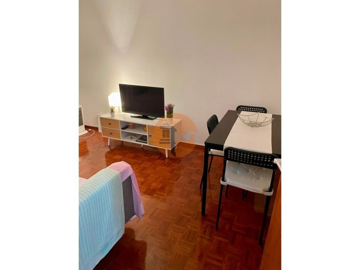 Image No.21-2 Bed Apartment for sale