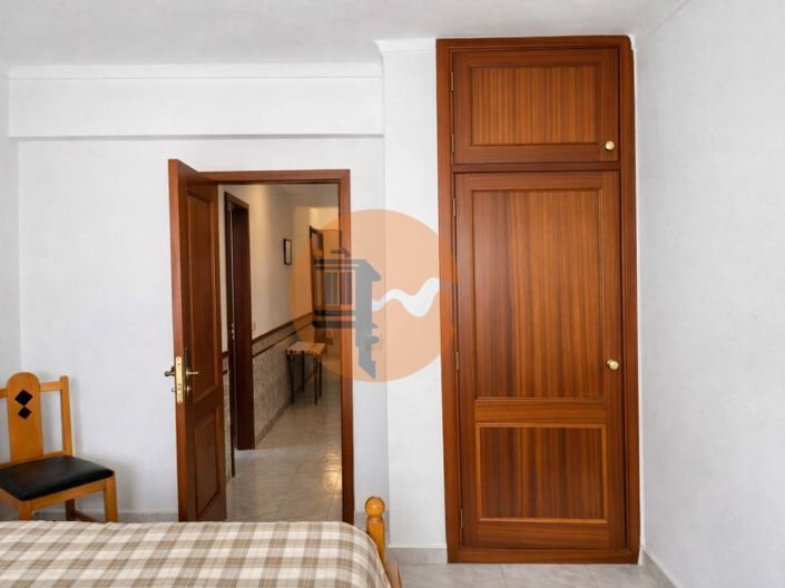 Image No.21-3 Bed Apartment for sale