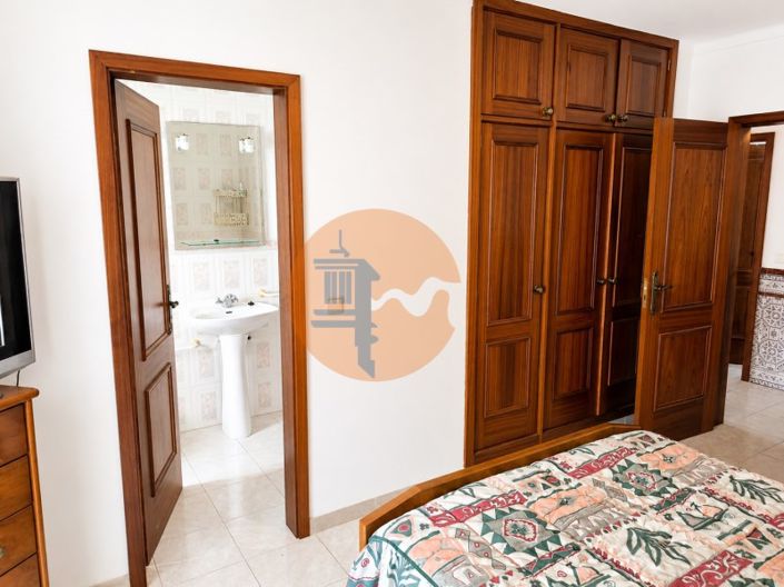 Image No.25-3 Bed Apartment for sale